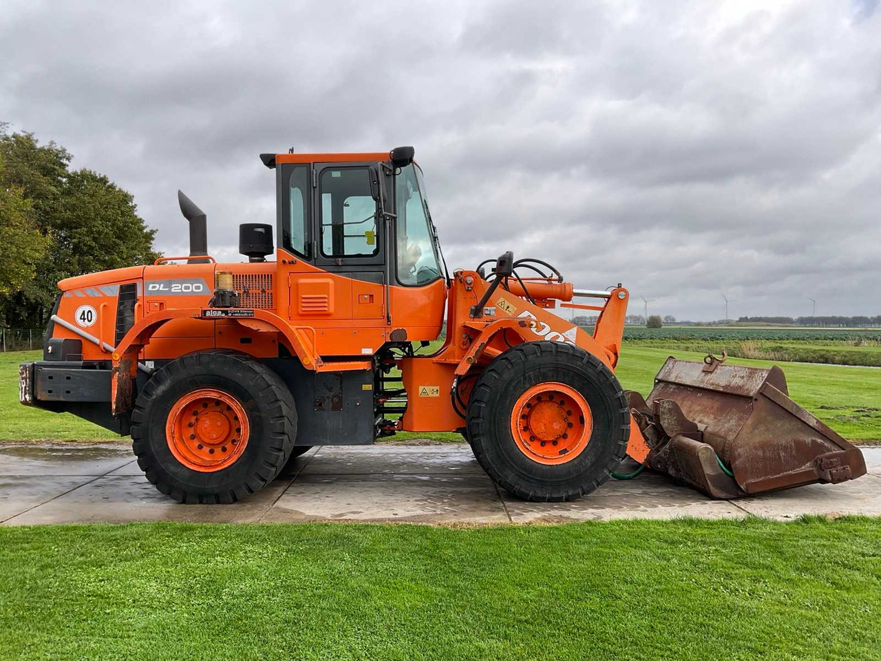 2011 DOOSAN DL200 SHOVEL - Riteņu iekrāvējs: foto 4 2011 DOOSAN DL200 SHOVEL - Riteņu iekrāvējs: foto 4