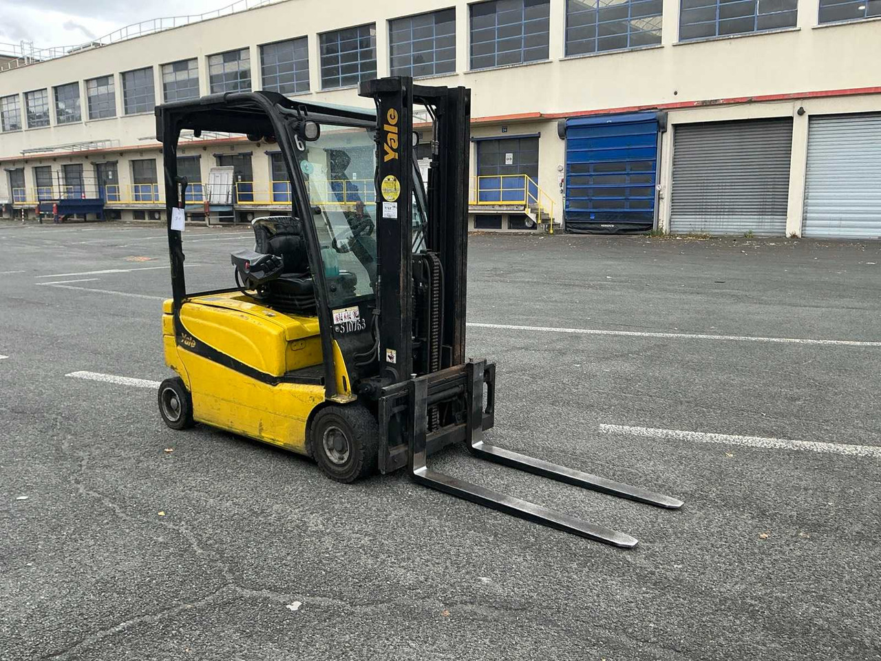 2011 YALE ERP16VF FORKLIFT - Autokrāvējs: foto 1 2011 YALE ERP16VF FORKLIFT - Autokrāvējs: foto 1
