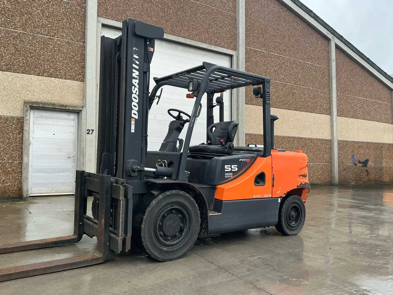 2012 DOOSAN D55C FORKLIFT - Autokrāvējs: foto 1 2012 DOOSAN D55C FORKLIFT - Autokrāvējs: foto 1