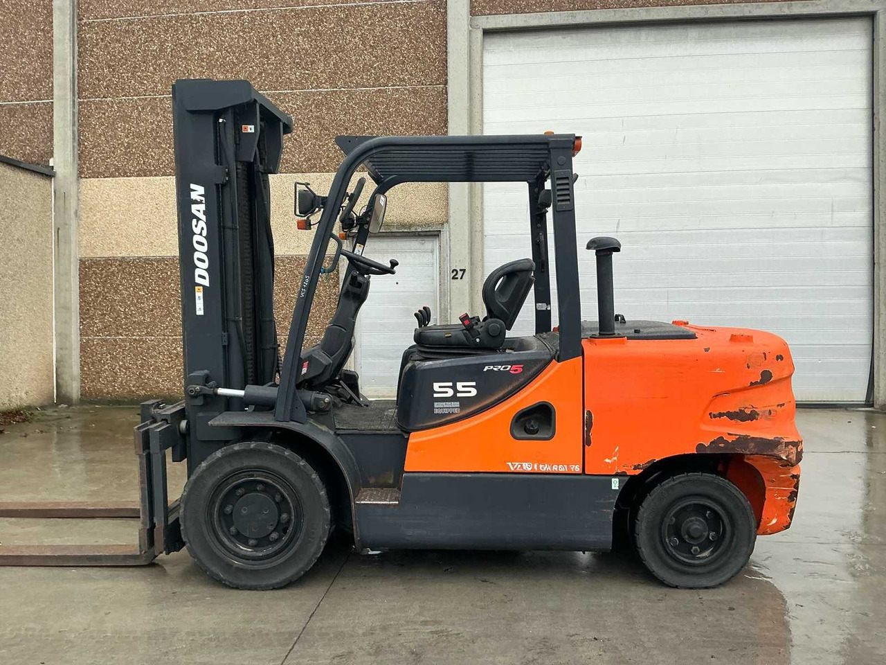2012 DOOSAN D55C FORKLIFT - Autokrāvējs: foto 5 2012 DOOSAN D55C FORKLIFT - Autokrāvējs: foto 5