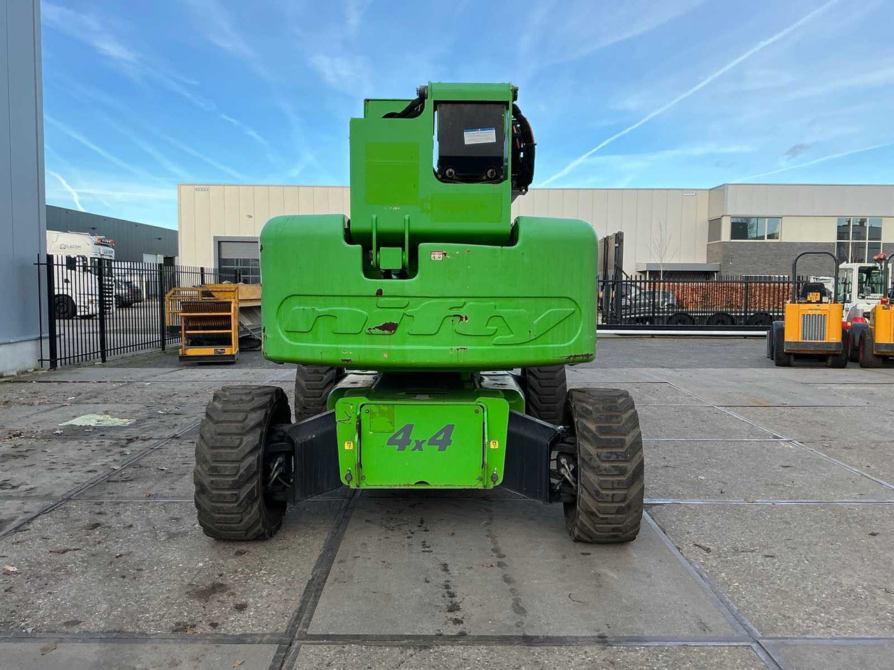 2015 NIFTY HR28 AERIAL WORK PLATFORM - Pacēlājs: foto 4 2015 NIFTY HR28 AERIAL WORK PLATFORM - Pacēlājs: foto 4