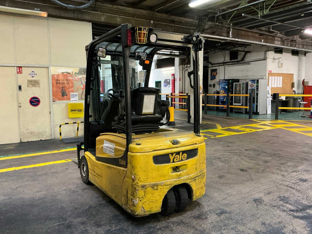 2015 YALE ERP16VF FORKLIFT - Autokrāvējs: foto 3 2015 YALE ERP16VF FORKLIFT - Autokrāvējs: foto 3