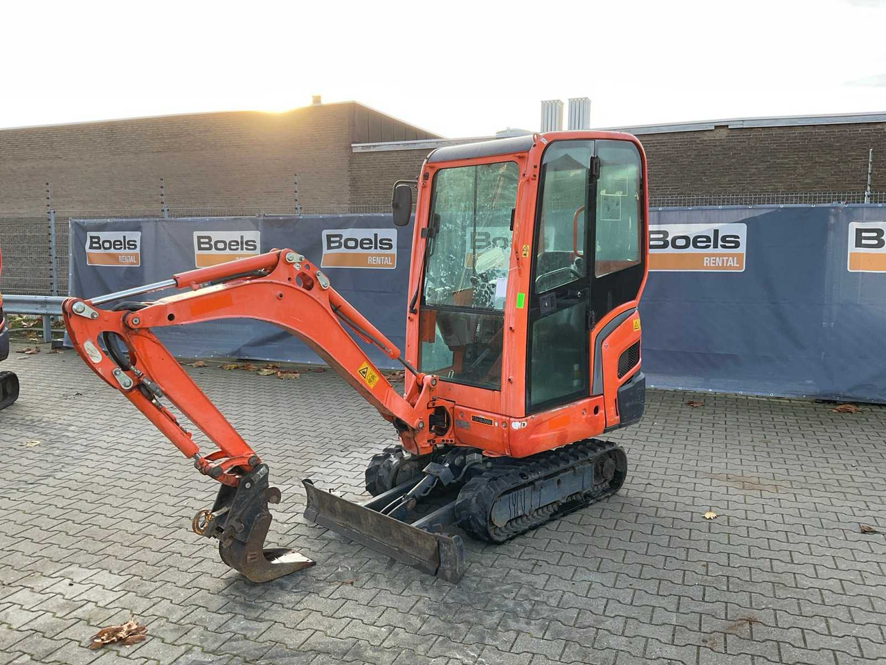 2016 KUBOTA KX016-4G MINI EXCAVATOR - Mini-ekskavators: foto 1 2016 KUBOTA KX016-4G MINI EXCAVATOR - Mini-ekskavators: foto 1