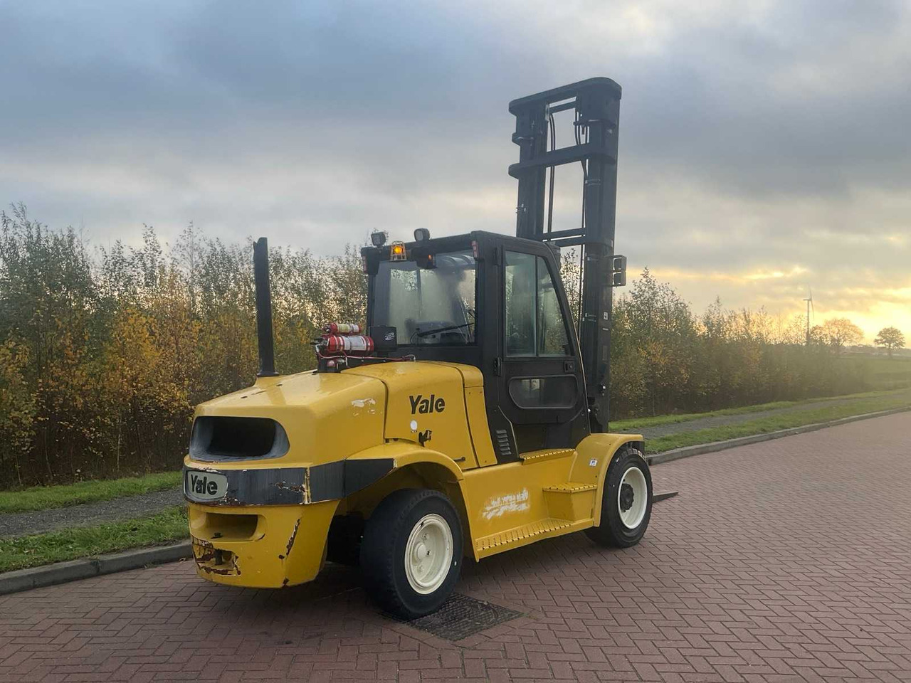 2017 YALE GDPV80VX9 FORKLIFT - Autokrāvējs: foto 3 2017 YALE GDPV80VX9 FORKLIFT - Autokrāvējs: foto 3