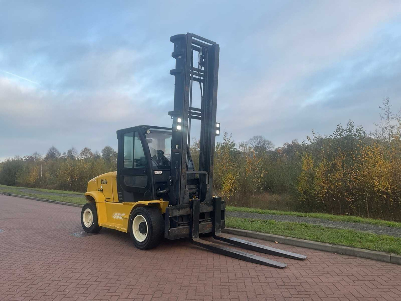 2017 YALE GDPV80VX9 FORKLIFT - Autokrāvējs: foto 2 2017 YALE GDPV80VX9 FORKLIFT - Autokrāvējs: foto 2