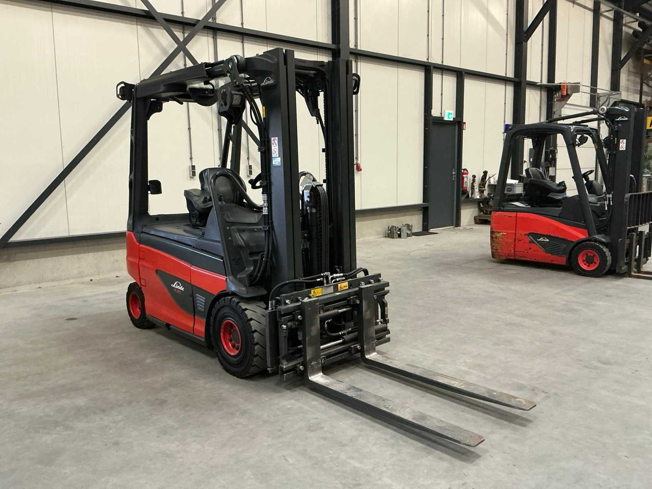 2020 LINDE E20 ROADSTER FORKLIFT TRUCK - Autokrāvējs: foto 4 2020 LINDE E20 ROADSTER FORKLIFT TRUCK - Autokrāvējs: foto 4