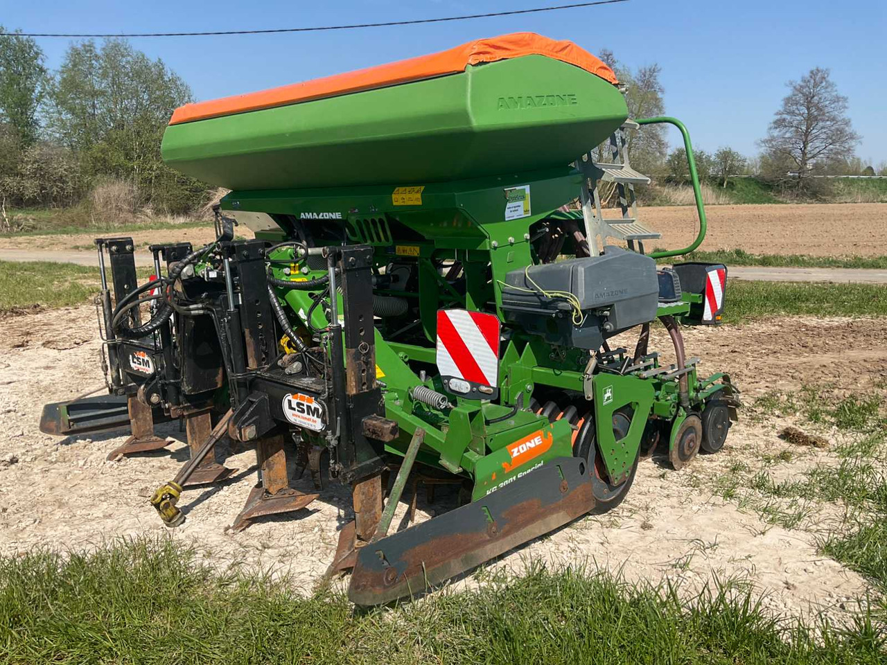 AMAZONE Centaya 3000 Super - Augsnes apstrādes tehnika: foto 5 AMAZONE Centaya 3000 Super - Augsnes apstrādes tehnika: foto 5