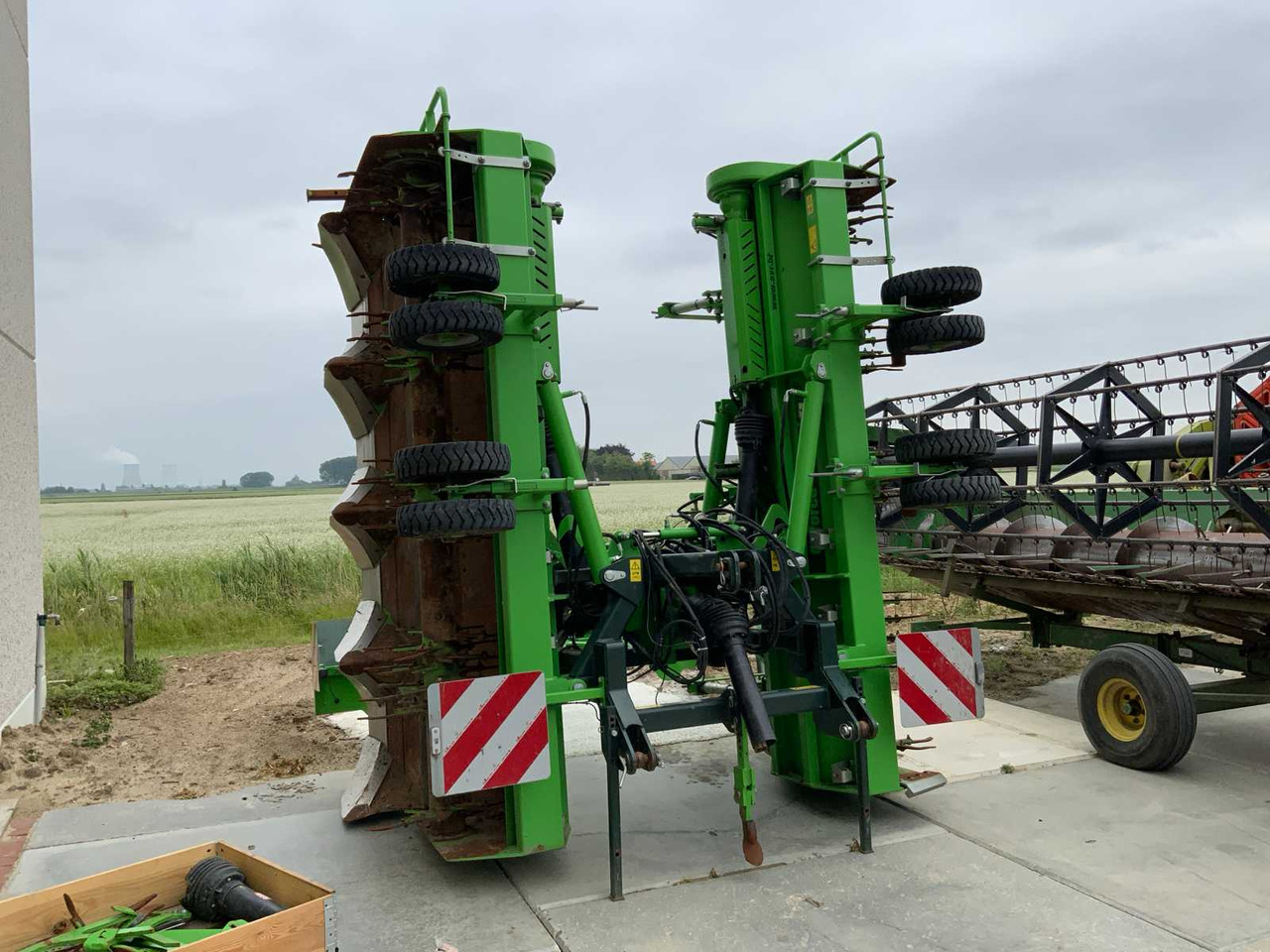 AVG Ge-Force HD 8X75 - Zemes frēze: foto 1 AVG Ge-Force HD 8X75 - Zemes frēze: foto 1
