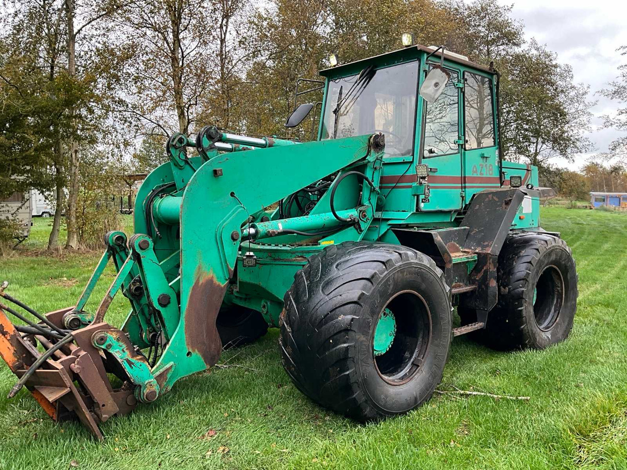 Ahlmann 1996 AHLMANN AZ18 SHOVEL - Riteņu iekrāvējs: foto 3 Ahlmann 1996 AHLMANN AZ18 SHOVEL - Riteņu iekrāvējs: foto 3