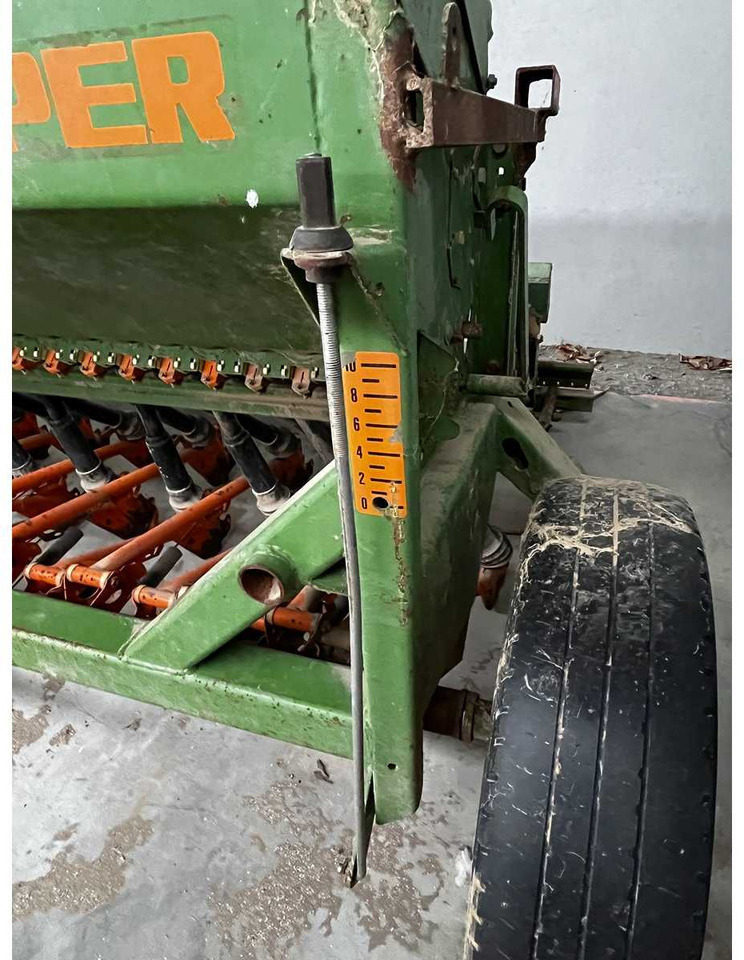 Amazone D8/30 - Precīzās izsējas sējmašīna: foto 5 Amazone D8/30 - Precīzās izsējas sējmašīna: foto 5