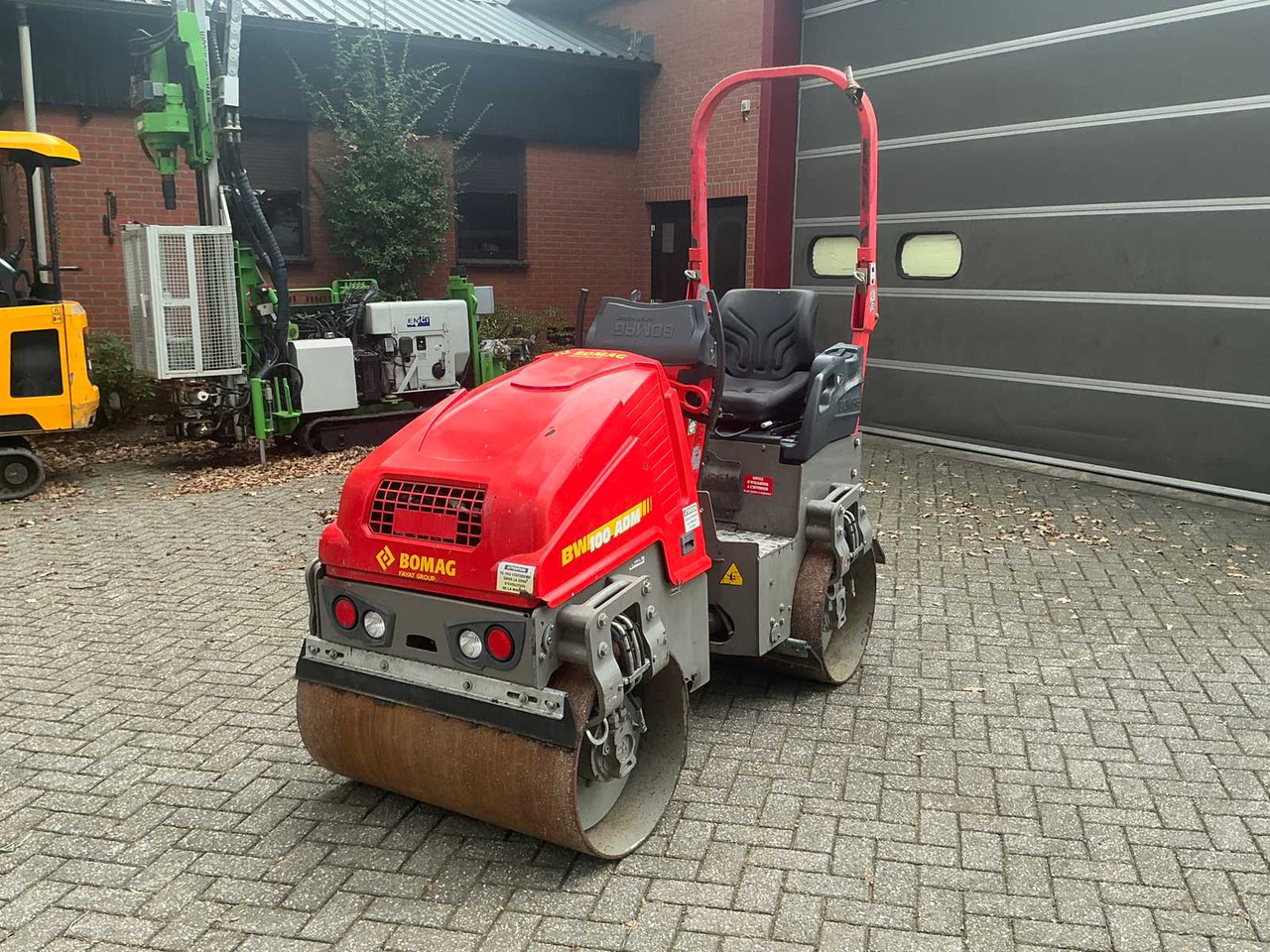 Bomag BW 100 ADM-5 - Ceļu veltnis: foto 2 Bomag BW 100 ADM-5 - Ceļu veltnis: foto 2