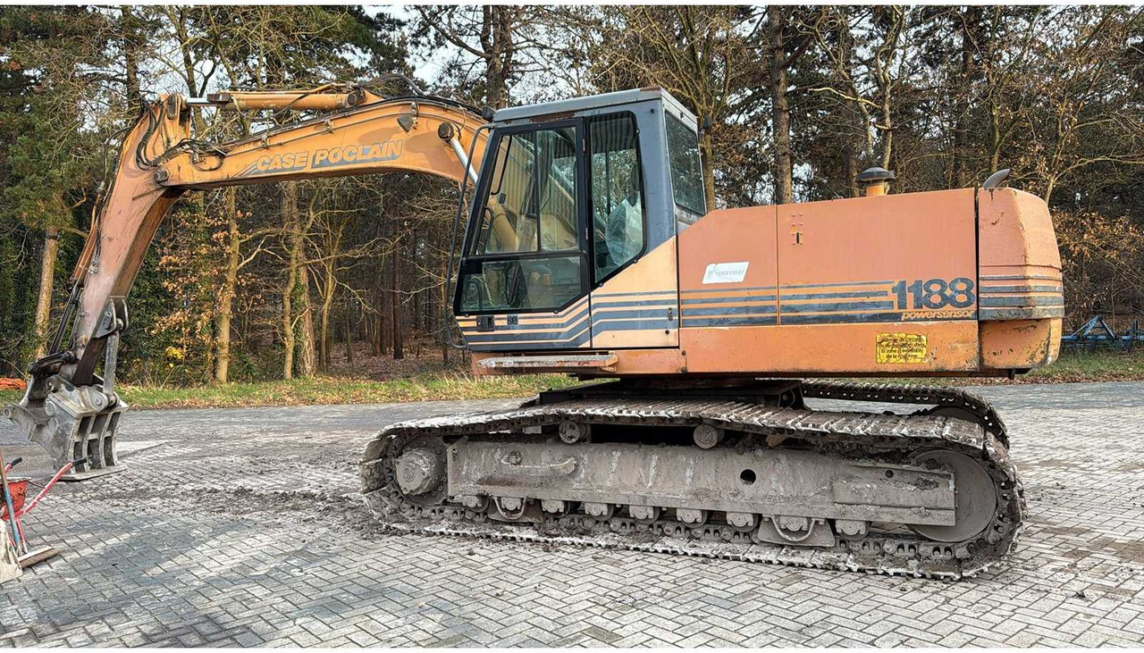 CASE - 1996 - 1188 - CRAWLER EXCAVATOR - Ekskavators: foto 1 CASE - 1996 - 1188 - CRAWLER EXCAVATOR - Ekskavators: foto 1