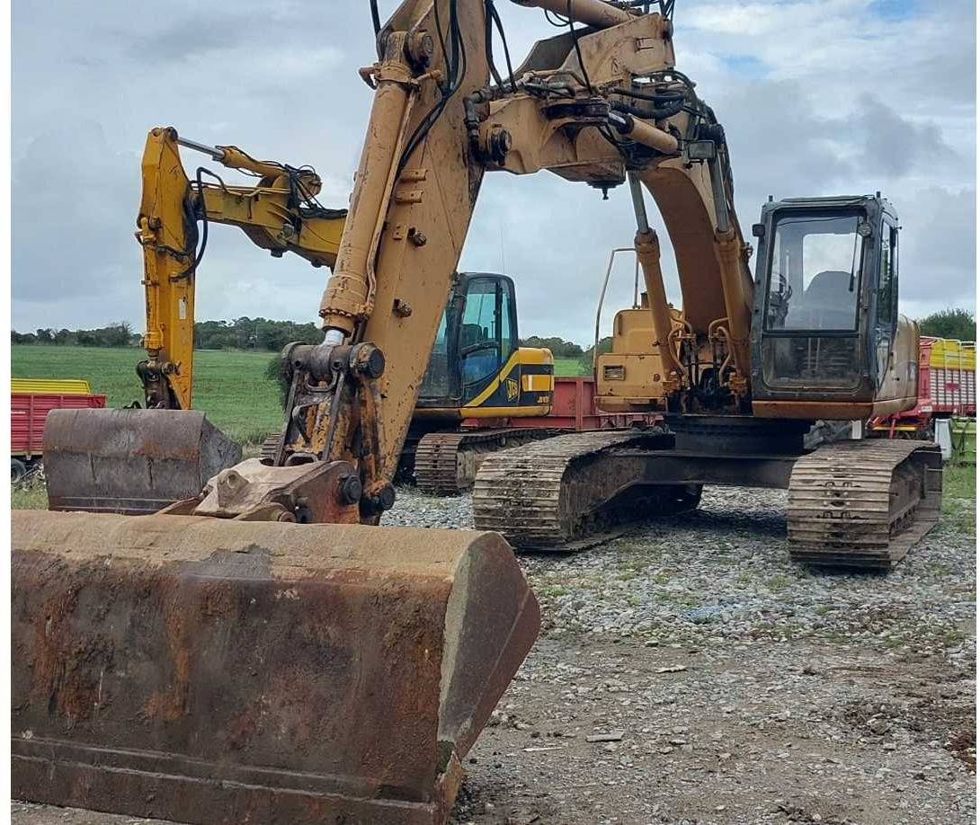 CASE - 1999 - 210 - CRAWLER EXCAVATOR - Ekskavators: foto 1 CASE - 1999 - 210 - CRAWLER EXCAVATOR - Ekskavators: foto 1