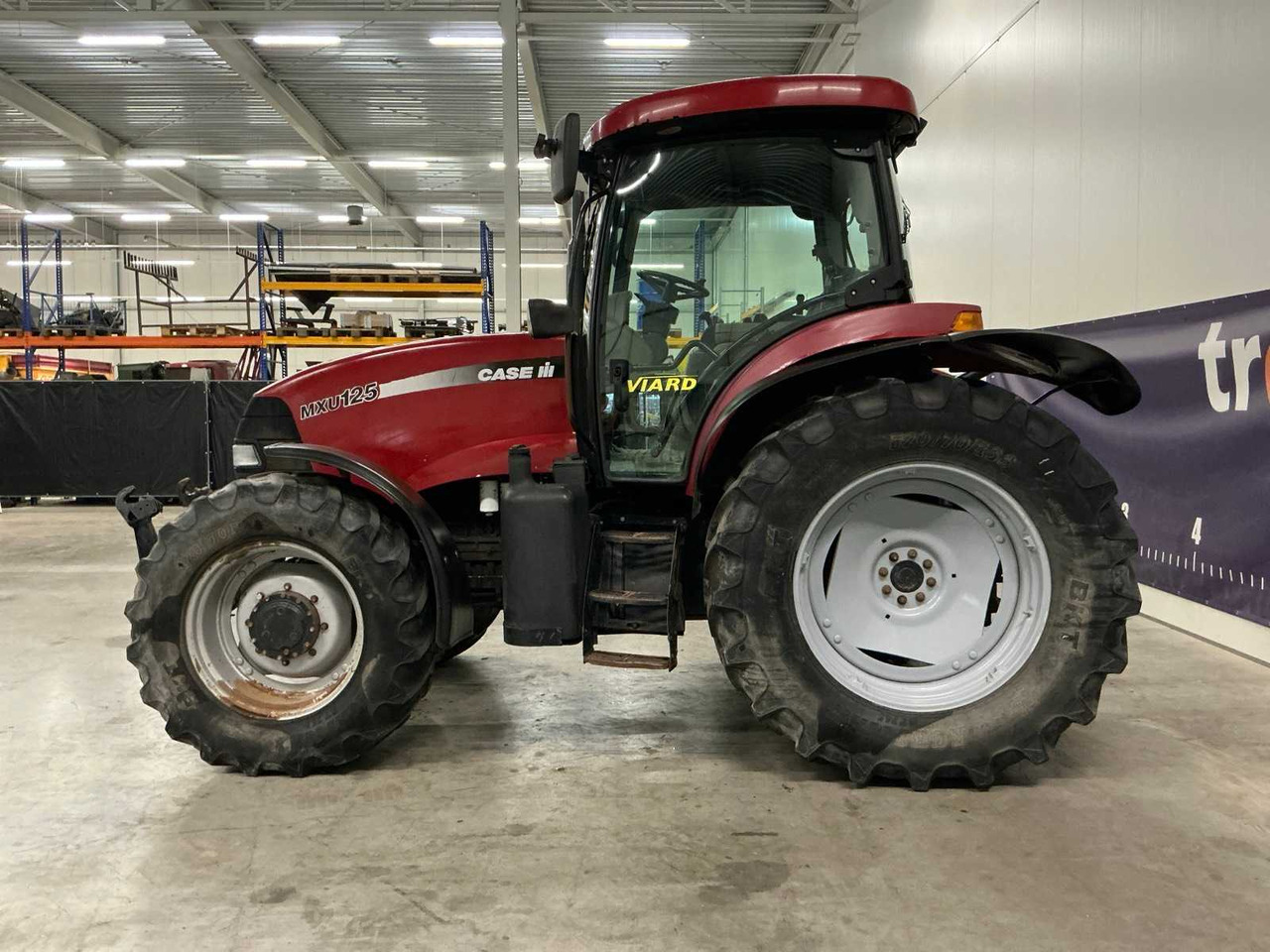 Traktors CASE IH MXU125 ALL-WHEEL DRIVE FARM TRACTOR: foto 7 Traktors CASE IH MXU125 ALL-WHEEL DRIVE FARM TRACTOR: foto 7