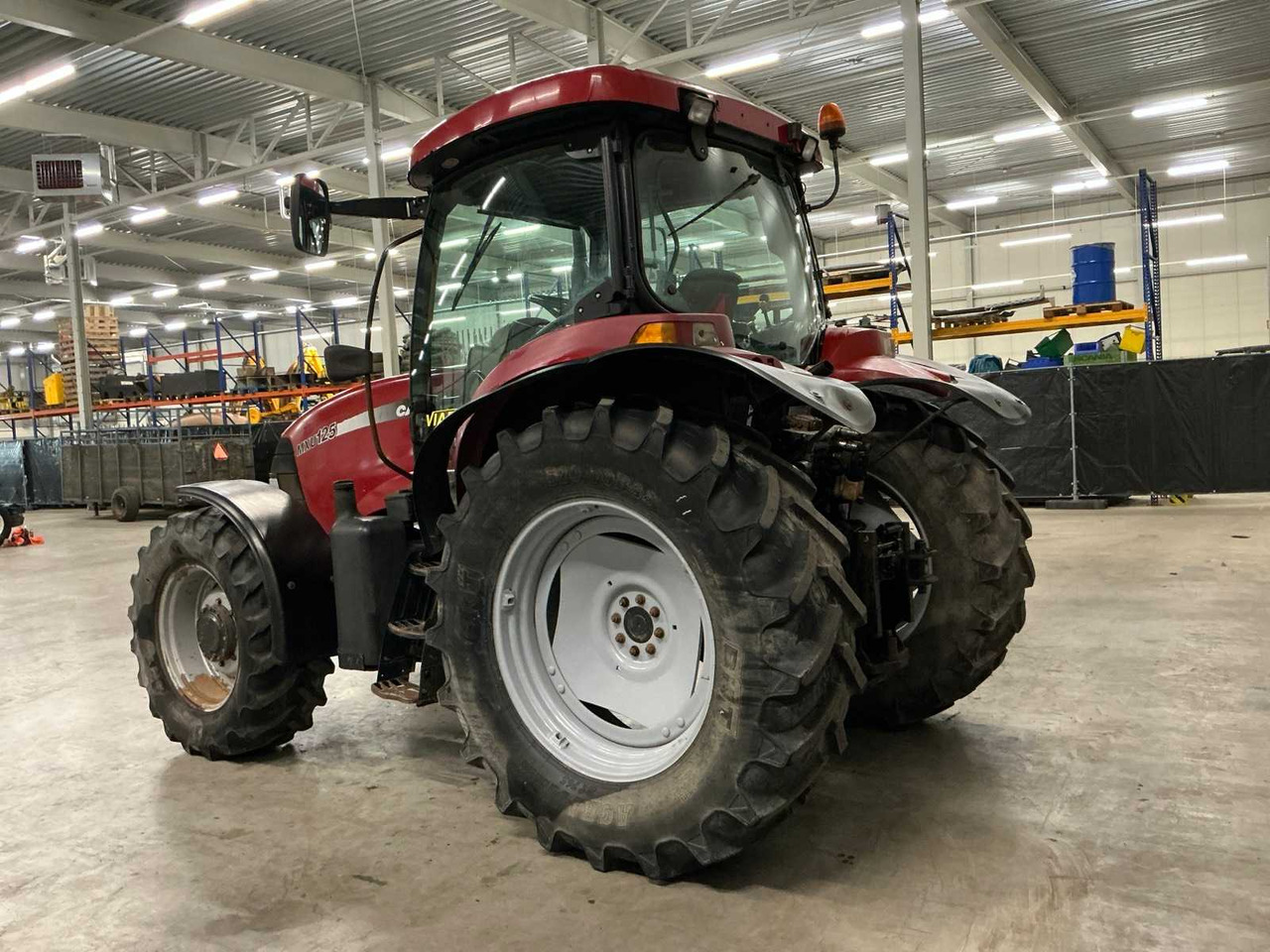 Traktors CASE IH MXU125 ALL-WHEEL DRIVE FARM TRACTOR: foto 6 Traktors CASE IH MXU125 ALL-WHEEL DRIVE FARM TRACTOR: foto 6