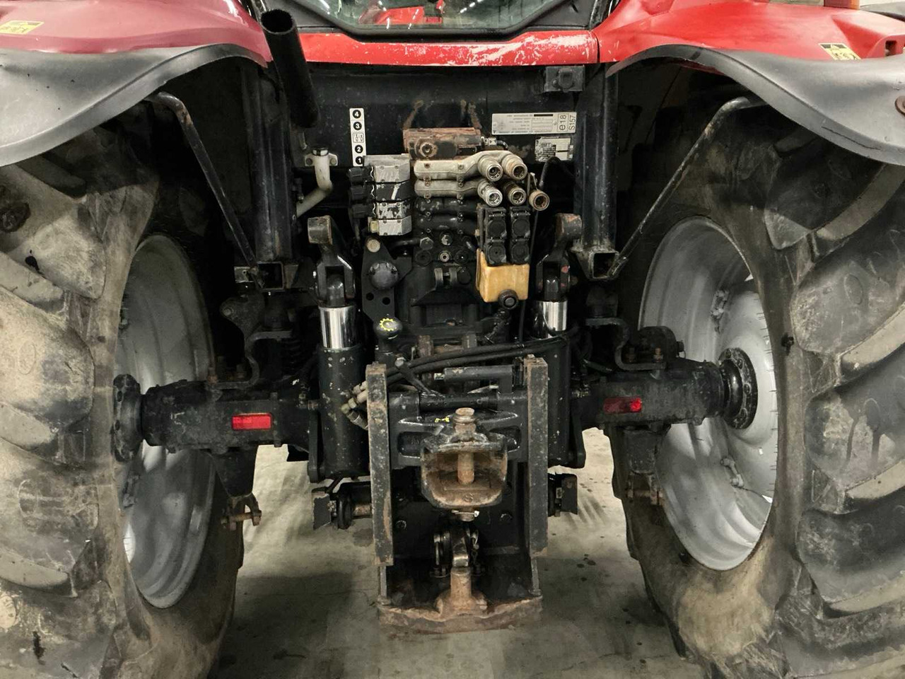 Traktors CASE IH MXU125 ALL-WHEEL DRIVE FARM TRACTOR: foto 16 Traktors CASE IH MXU125 ALL-WHEEL DRIVE FARM TRACTOR: foto 16