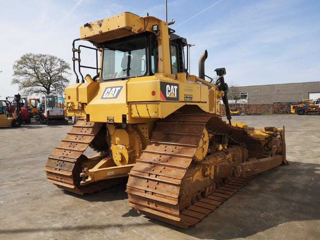 CATERPILLAR D6T LGP - Buldozers: foto 5 CATERPILLAR D6T LGP - Buldozers: foto 5