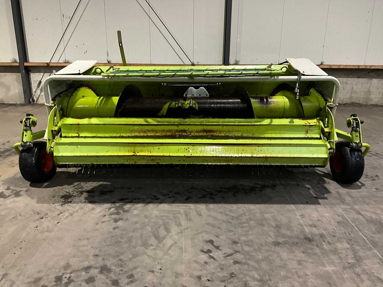 CLAAS PU 300 HD GRASS PICK-UP - Lopbarības kombains: foto 2 CLAAS PU 300 HD GRASS PICK-UP - Lopbarības kombains: foto 2