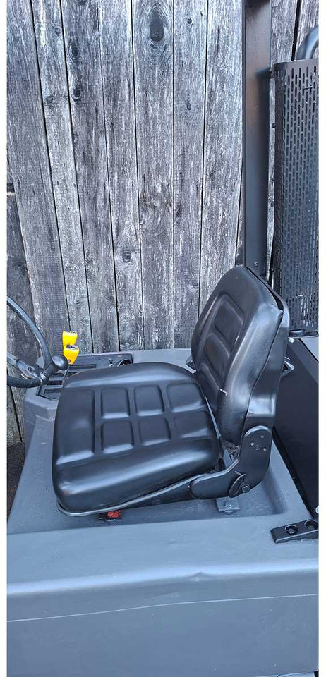 Autokrāvējs CLARK - DPM 20 SB - 1990 - FORKLIFT: foto 7 Autokrāvējs CLARK - DPM 20 SB - 1990 - FORKLIFT: foto 7