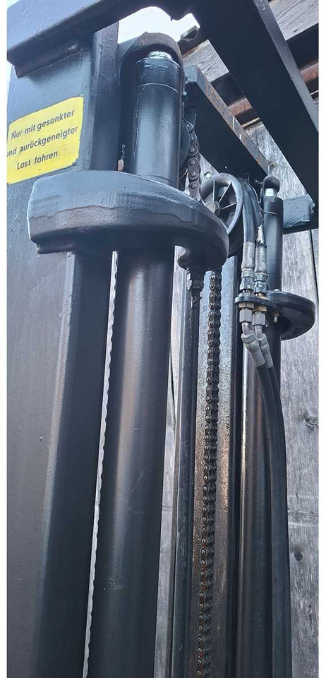 Autokrāvējs CLARK - DPM 20 SB - 1990 - FORKLIFT: foto 9 Autokrāvējs CLARK - DPM 20 SB - 1990 - FORKLIFT: foto 9