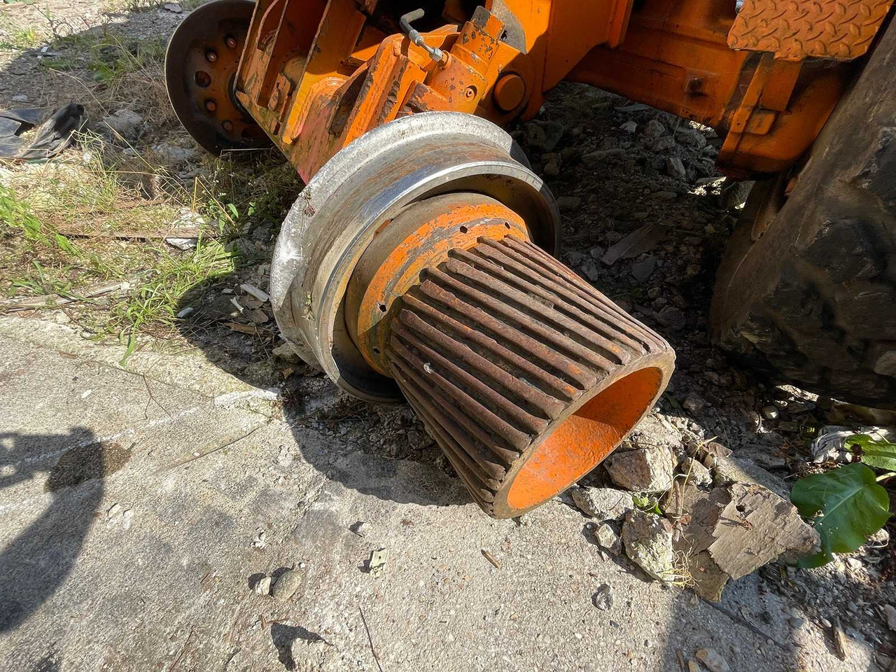 Riteņu ekskavators Case 688P: foto 17