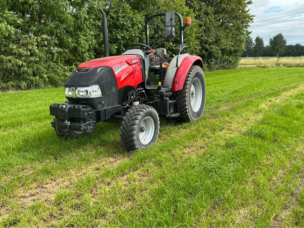 Case IH Farmall 55 A - Mini traktors: foto 1 Case IH Farmall 55 A - Mini traktors: foto 1