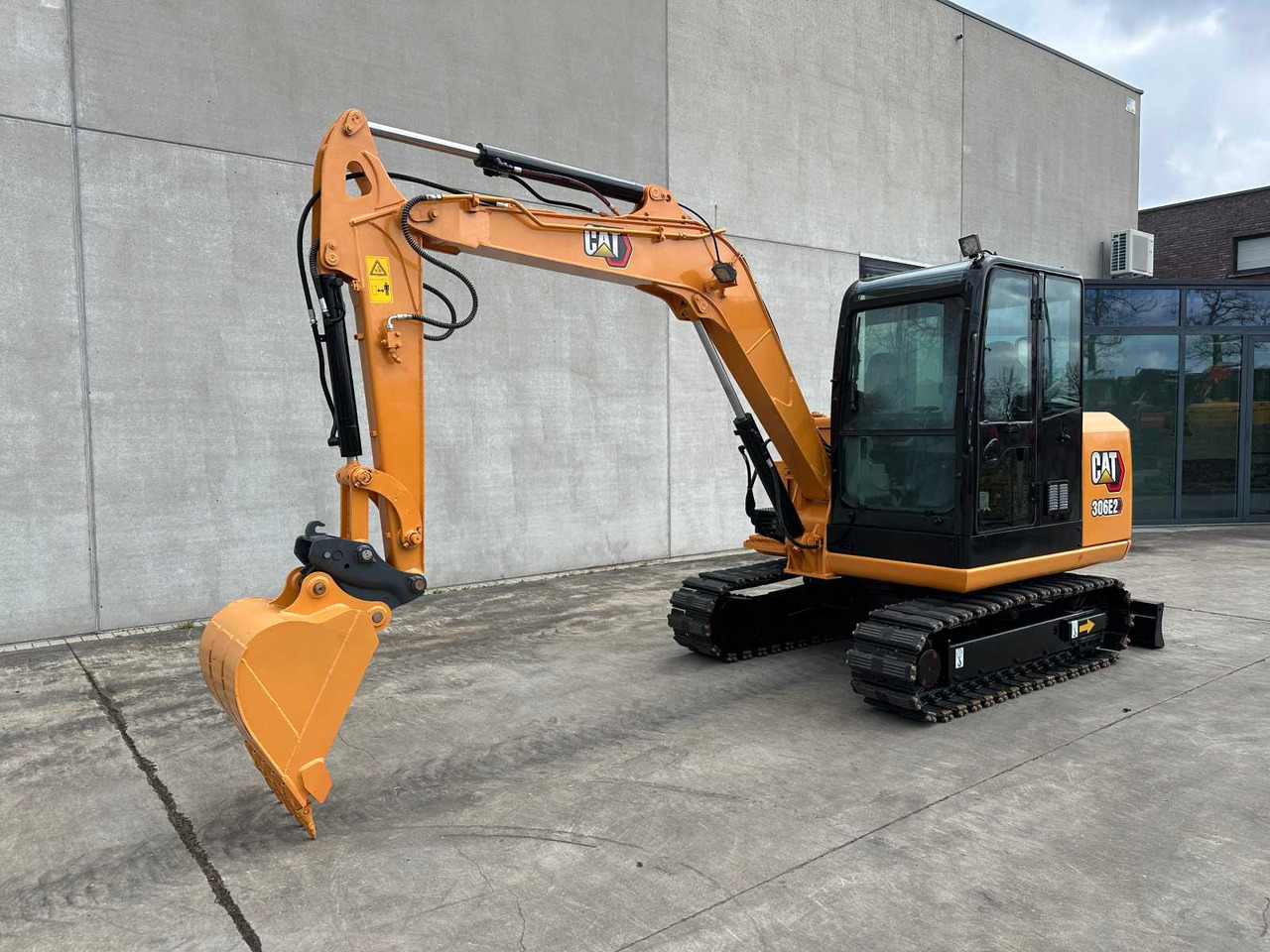 Caterpillar 306E2 - Kāpurķēžu ekskavators: foto 1 Caterpillar 306E2 - Kāpurķēžu ekskavators: foto 1