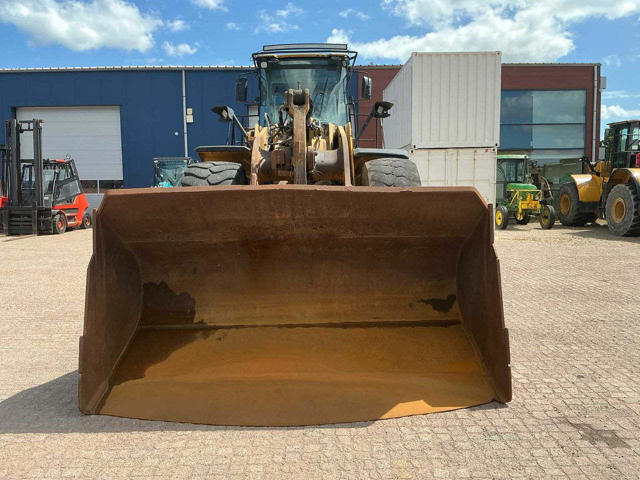 Riteņu iekrāvējs Caterpillar 972K: foto 36