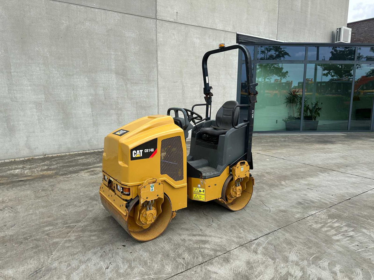 Caterpillar CB14 CB14B - Ceļu veltnis: foto 1 Caterpillar CB14 CB14B - Ceļu veltnis: foto 1