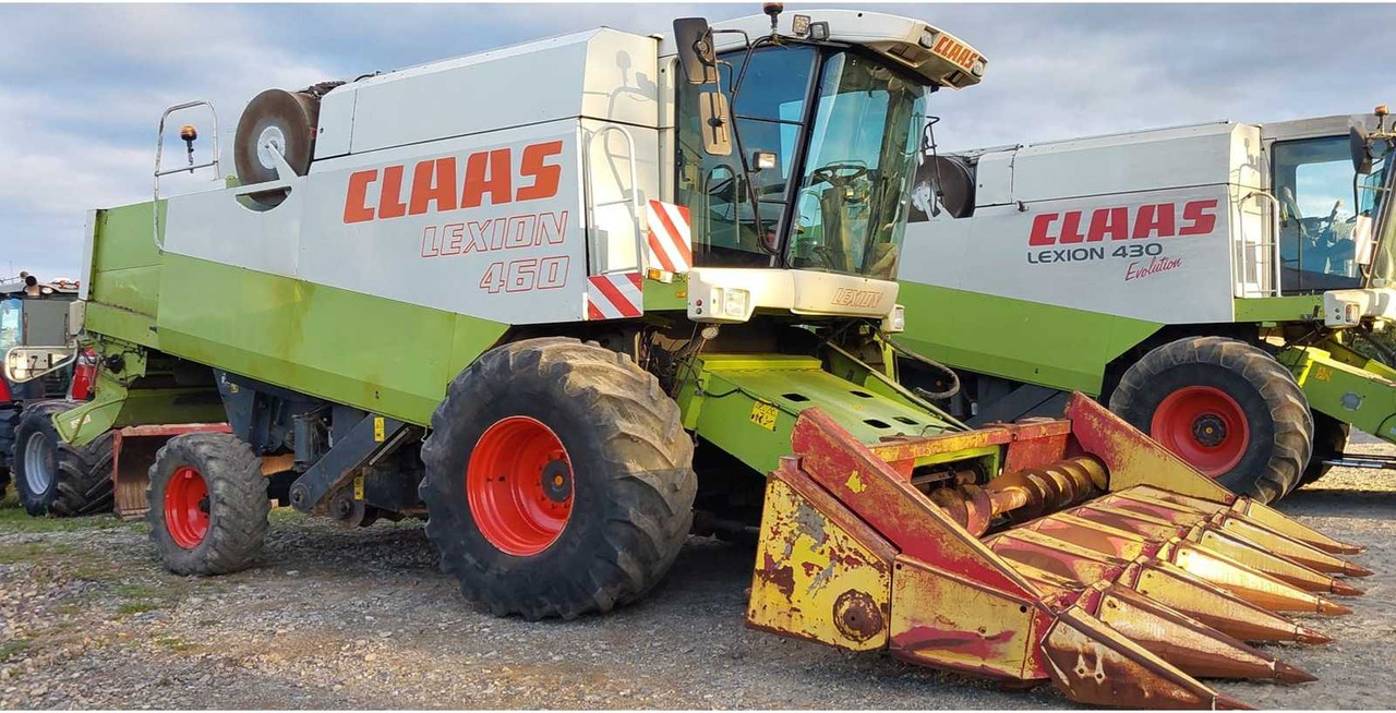 Claas Lexion 460 - Labības kombains: foto 1 Claas Lexion 460 - Labības kombains: foto 1