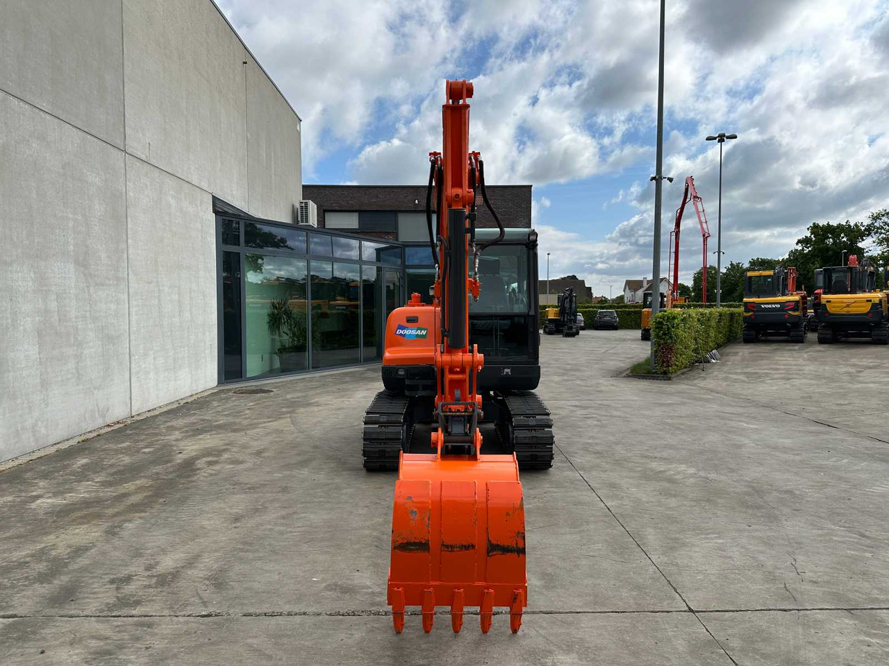 Doosan DX55-9C - Kāpurķēžu ekskavators: foto 2 Doosan DX55-9C - Kāpurķēžu ekskavators: foto 2