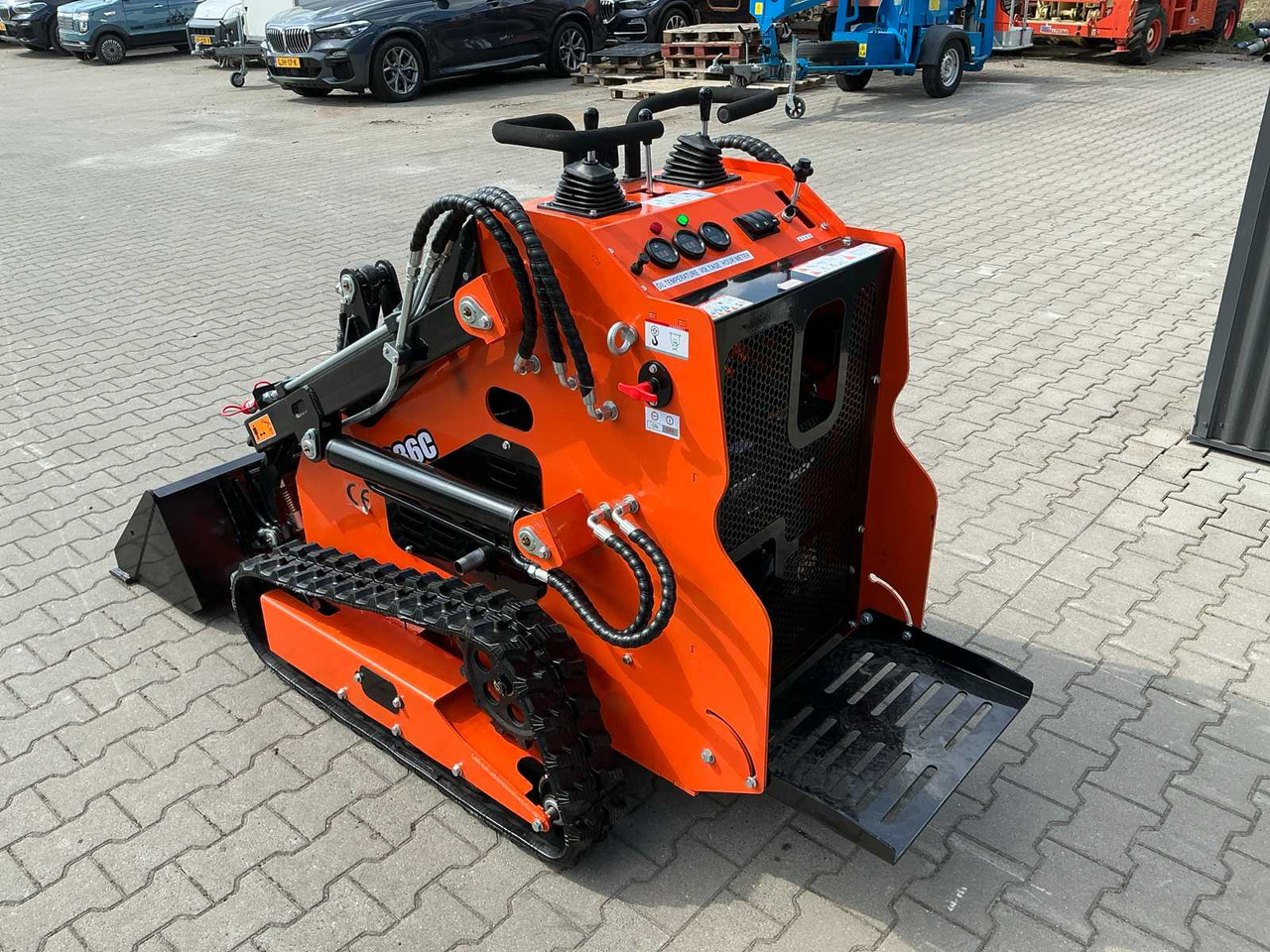 EGN EG36C MINI LOADER / SKID STEER LOADER ON TRACKS - Kāpurķēžu kompaktiekrāvējs: foto 5 EGN EG36C MINI LOADER / SKID STEER LOADER ON TRACKS - Kāpurķēžu kompaktiekrāvējs: foto 5