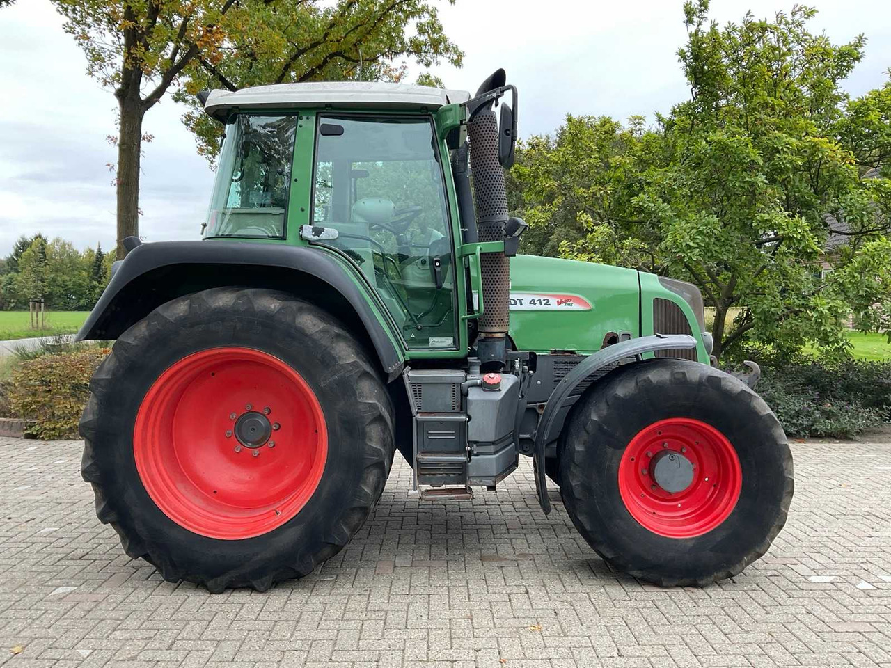 Fendt 412 Vario TMS - Traktors: foto 4 Fendt 412 Vario TMS - Traktors: foto 4