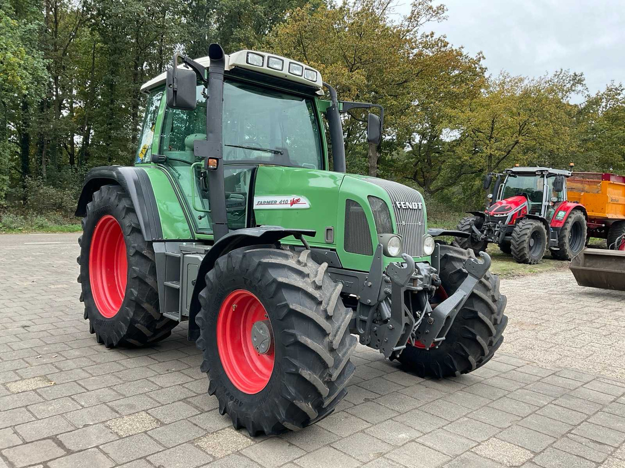 Fendt Farmer 410 Vario - Traktors: foto 3 Fendt Farmer 410 Vario - Traktors: foto 3