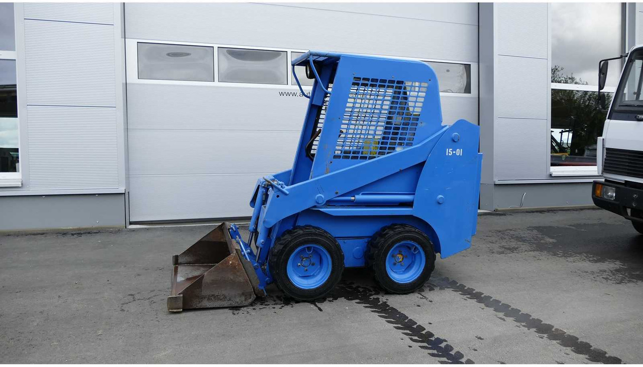 Gehl SL1635 - Kompaktiekrāvējs: foto 1 Gehl SL1635 - Kompaktiekrāvējs: foto 1