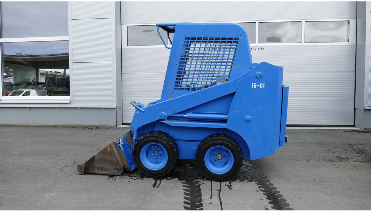 Gehl SL1635 - Kompaktiekrāvējs: foto 3 Gehl SL1635 - Kompaktiekrāvējs: foto 3