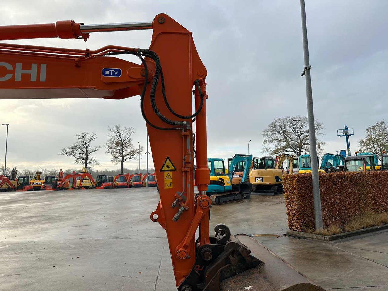 Riteņu ekskavators HITACHI - 2012 - ZX145W-3 - WHEELED EXCAVATOR: foto 13