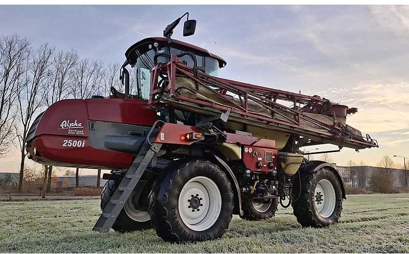Hardi Alpha 2500i TWIN FORCE Vari Track - Miglotājs: foto 1 Hardi Alpha 2500i TWIN FORCE Vari Track - Miglotājs: foto 1