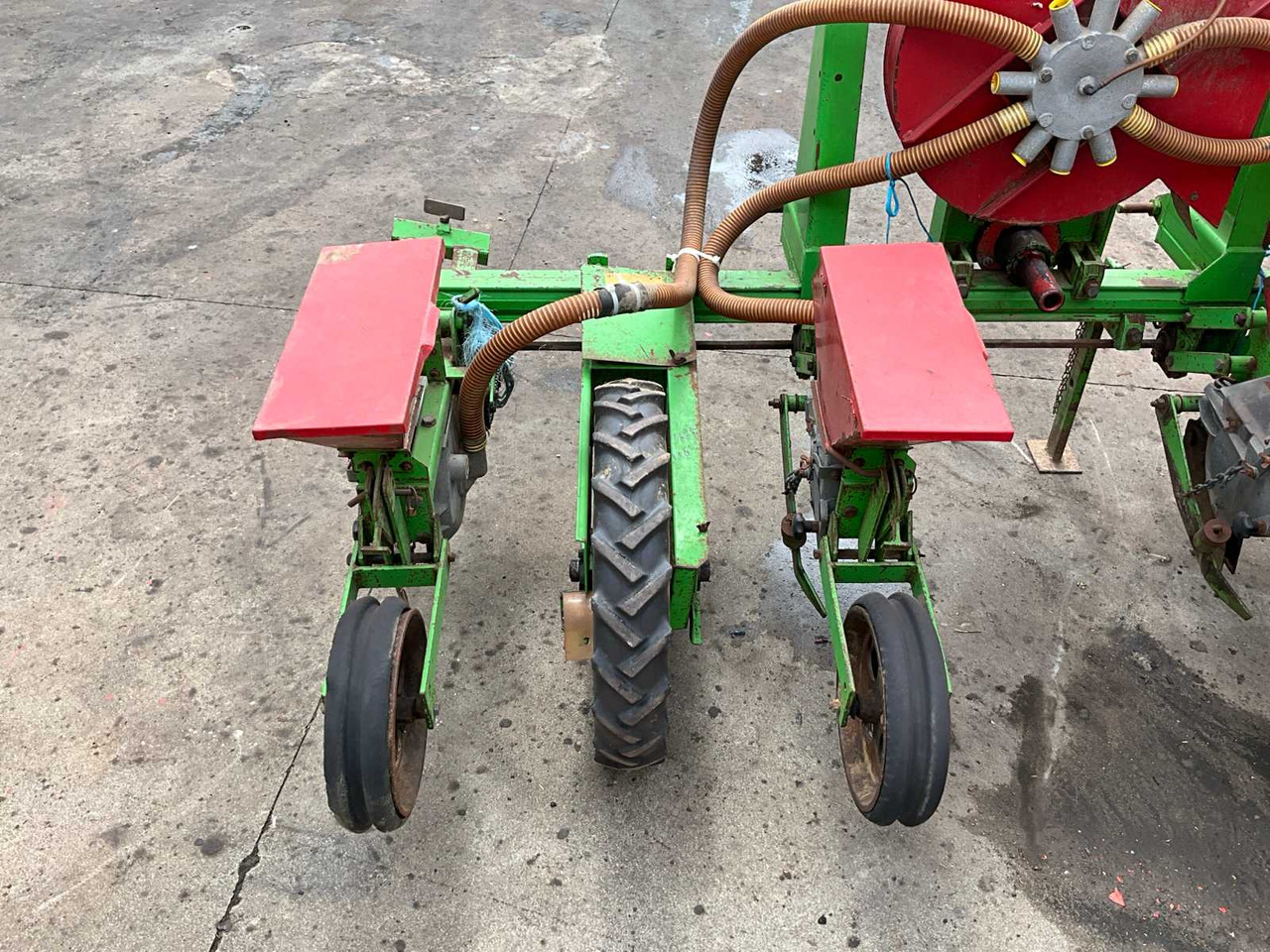 Hassia Corn Planting Machine - Sēšanas tehnika: foto 5 Hassia Corn Planting Machine - Sēšanas tehnika: foto 5
