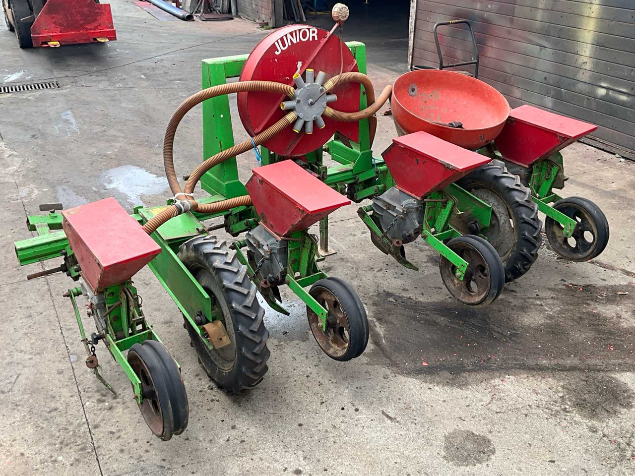 Hassia Corn Planting Machine - Sēšanas tehnika: foto 4 Hassia Corn Planting Machine - Sēšanas tehnika: foto 4