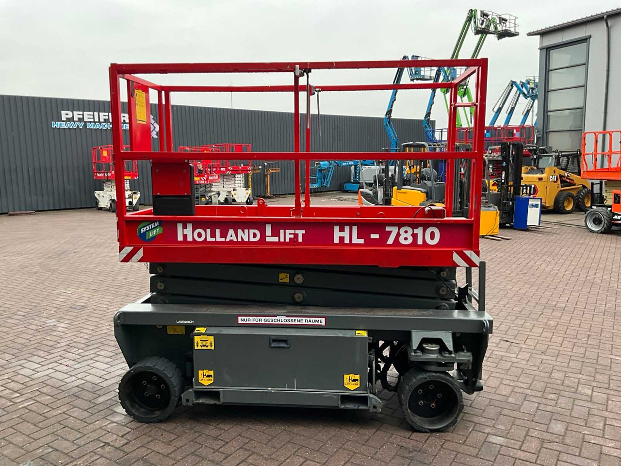 Holland-Lift Ecostar HL-7810 - Pacēlājs: foto 5 Holland-Lift Ecostar HL-7810 - Pacēlājs: foto 5