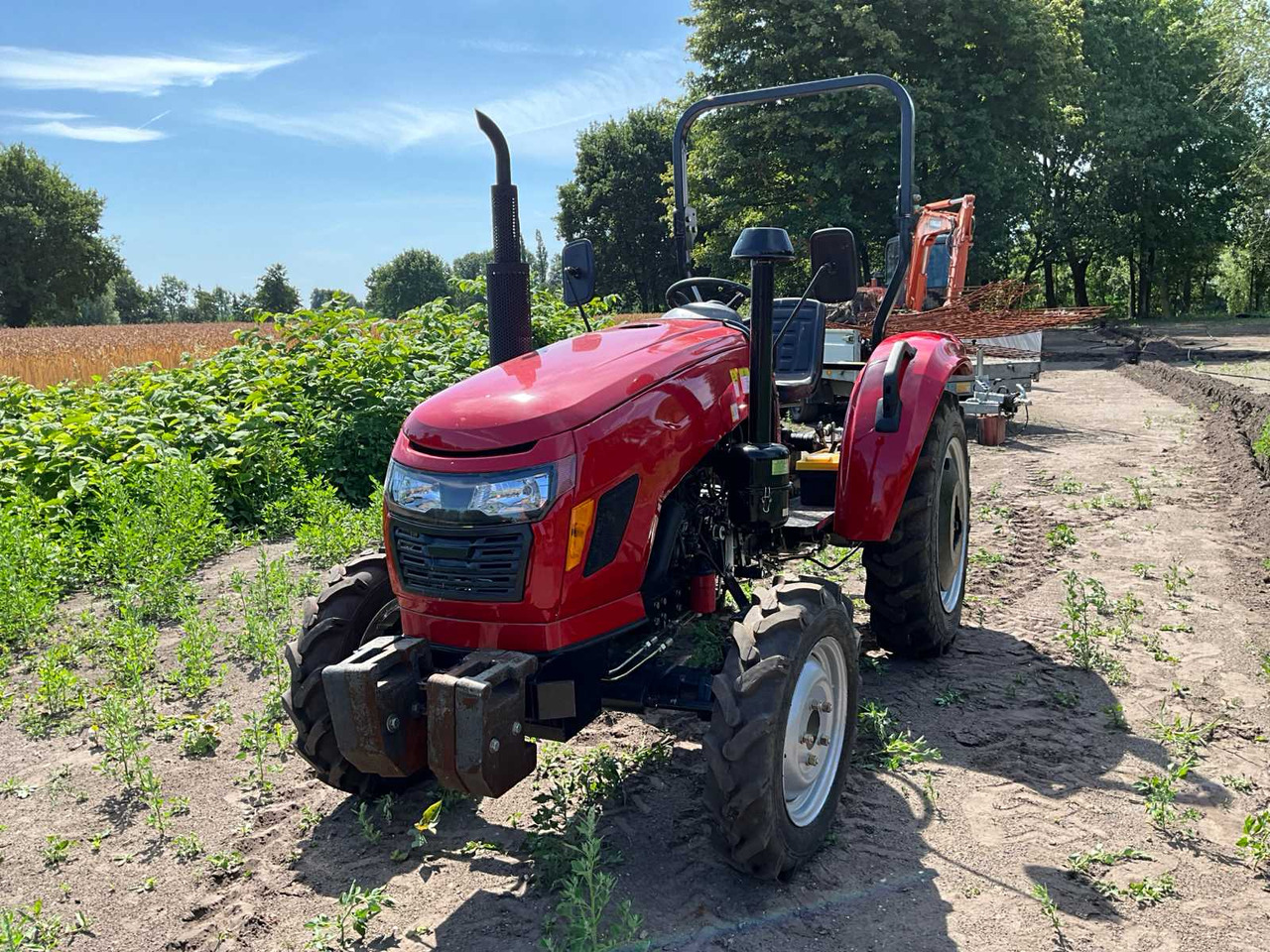 Huaxia H-254 - Mini traktors: foto 1 Huaxia H-254 - Mini traktors: foto 1