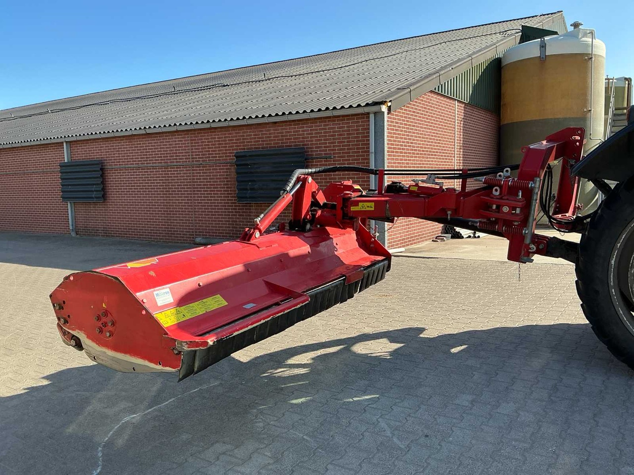 Humus SP 240 - Smalcinātājs ar sānu nobīdi: foto 5 Humus SP 240 - Smalcinātājs ar sānu nobīdi: foto 5