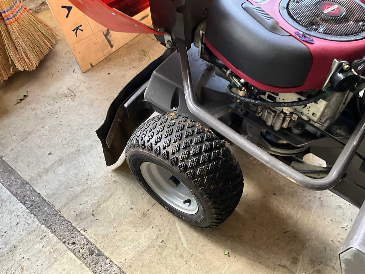 Zāles pļāvējs Husqvarna Rider 16: foto 12