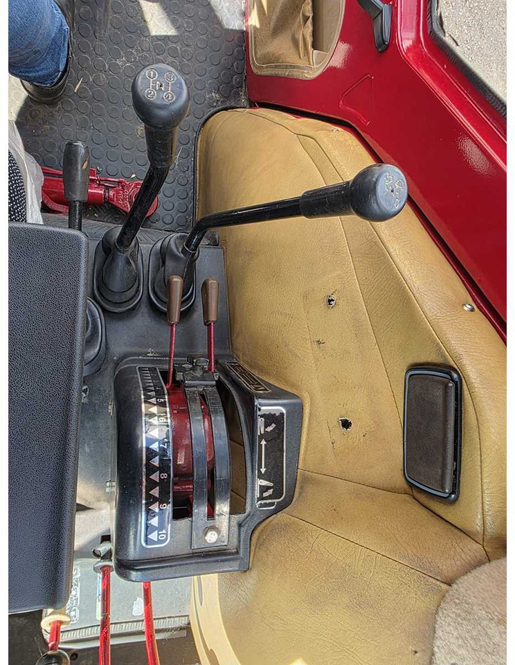 Traktors International 955 XL: foto 42