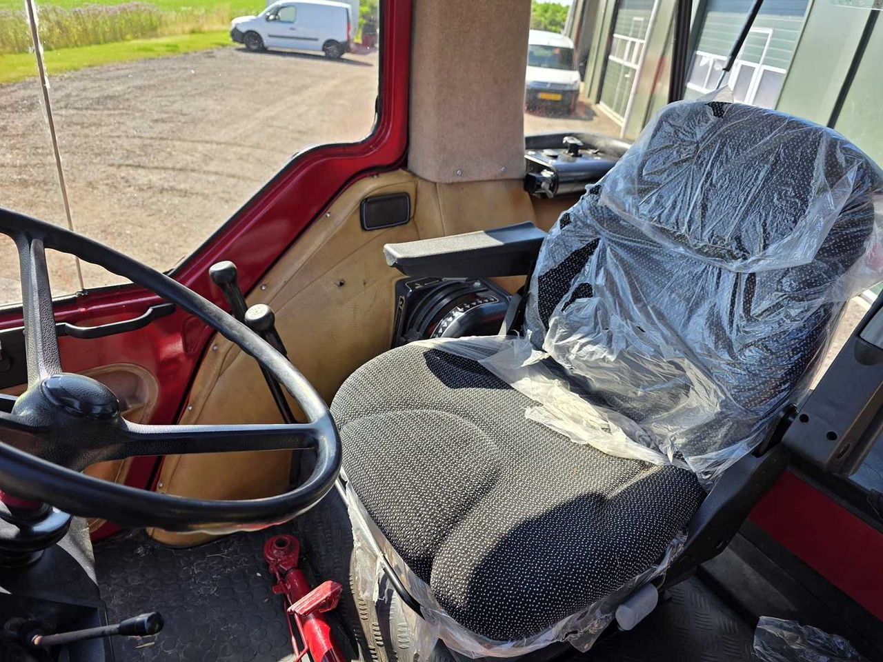 Traktors International 955 XL: foto 28