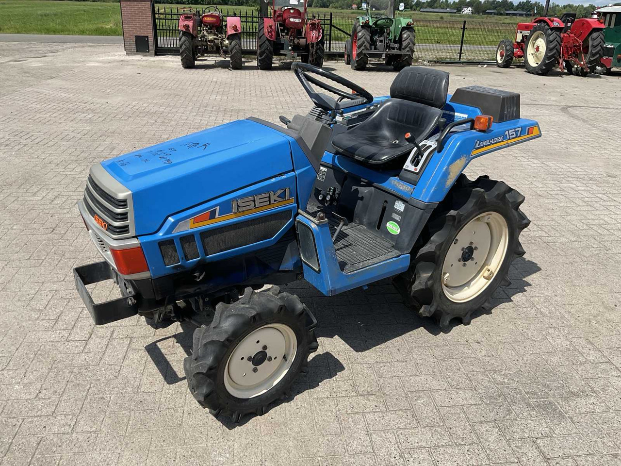 Iseki Landhope 157 - Mini traktors: foto 2 Iseki Landhope 157 - Mini traktors: foto 2
