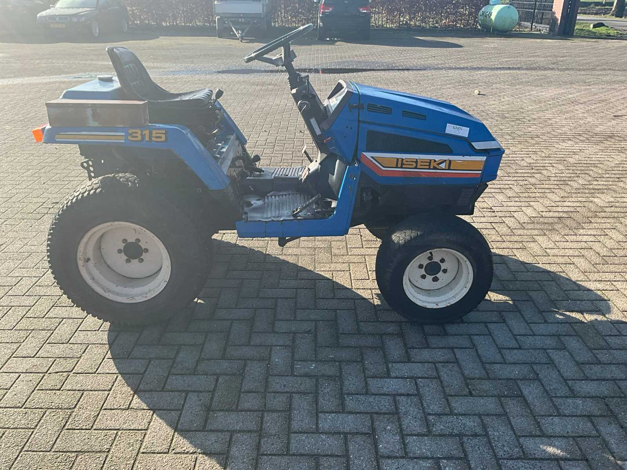 Iseki TU315F - Mini traktors: foto 5 Iseki TU315F - Mini traktors: foto 5