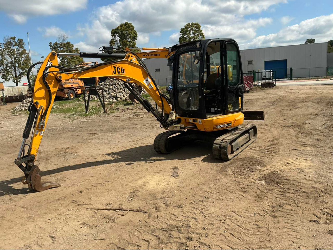 JCB 8035 - Mini-ekskavators: foto 2 JCB 8035 - Mini-ekskavators: foto 2