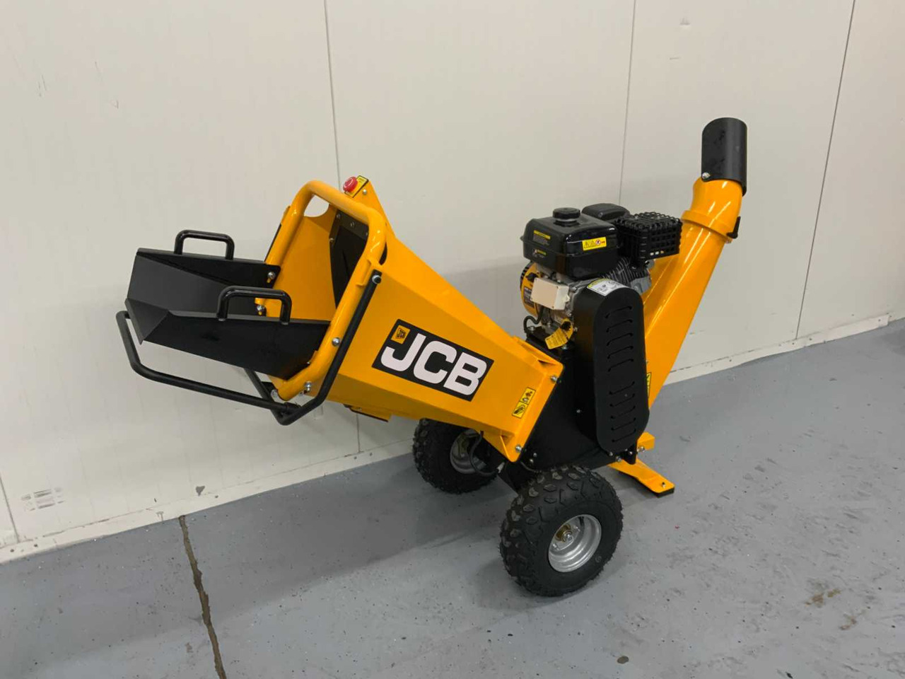 JCB CH75100P - Šķeldotājs: foto 2 JCB CH75100P - Šķeldotājs: foto 2